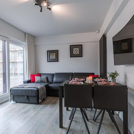 Huswell - Sunny Apartment In Knokke-Heist With Big Terrace Exteriör bild