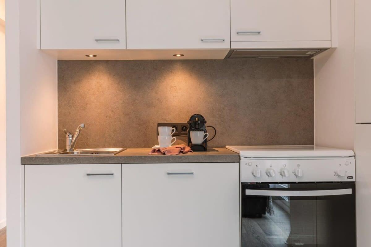 Huswell - Sunny Apartment In Knokke-Heist With Big Terrace Exteriör bild